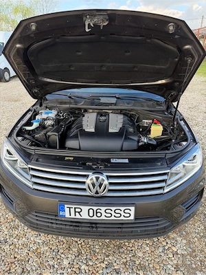 Volkswagen Touareg 3.0 262cp 2016 - imagine 10