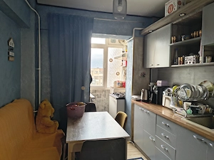 Vând apartament 2 camere decomandat  - imagine 2