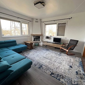 | Casa din BCA | Sat Costi | Teren: 1000 mp | Semimobilata |