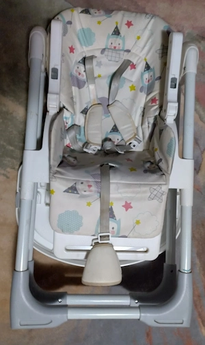 Scaun de masa pliabil si reglabil Wunderkid Play