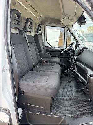 Iveco Daily lung si inalt 2016 2.3 150cp - imagine 7