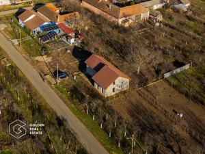 Casa la gri in Alunis,  teren 487 mp