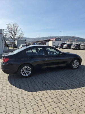 BMW Seria 3 Limuzina - imagine 3