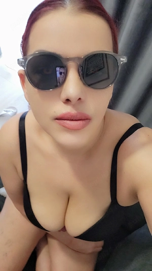 sexy .. nebunatica.. party - imagine 3