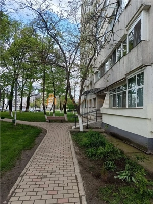 Apartament 2 camere  Podu Ro #537; (l #226;ng #259; Palas)