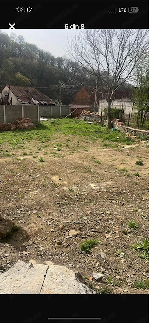 Casă de vânzare în zona lacul mic la strada principală,2 intrări curte foarte mare  - imagine 16