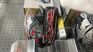 Casă de vânzare în zona lacul mic la strada principală,2 intrări curte foarte mare  - imagine 9