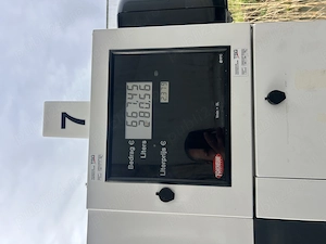 Casă de vânzare în zona lacul mic la strada principală,2 intrări curte foarte mare  - imagine 22