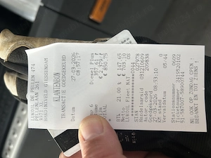 Casă de vânzare în zona lacul mic la strada principală,2 intrări curte foarte mare  - imagine 23