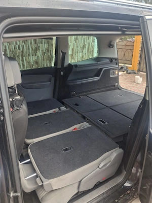 Feneser Emanuela  - imagine 5