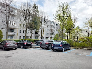 Apartament de renovat, zona Garii.