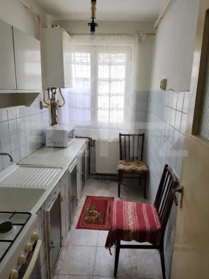 2 camere, etaj 1/4, centrală proprie – oportunitate de renovare - imagine 6