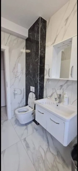 GIROC - 3 CAMERE - 2 NIVELE - 2 BAI - INCALZIRE PARDOSEALA - CLIMA - 2 LOC PARCARE - imagine 6