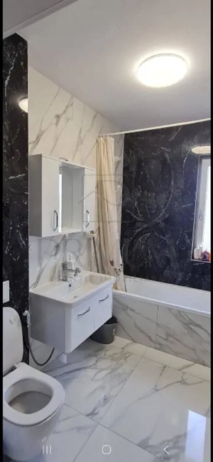 GIROC - 3 CAMERE - 2 NIVELE - 2 BAI - INCALZIRE PARDOSEALA - CLIMA - 2 LOC PARCARE - imagine 7