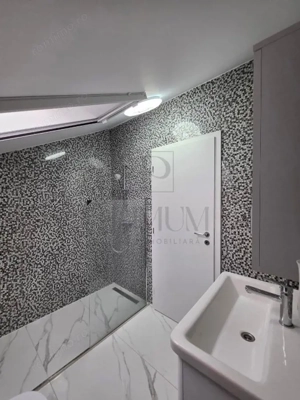 GIROC - 3 CAMERE - 2 NIVELE - 2 BAI - INCALZIRE PARDOSEALA - CLIMA - 2 LOC PARCARE - imagine 11