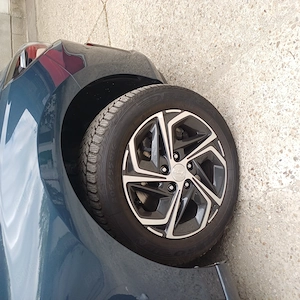 Vand Hyundai i30  fabricație 2022 iulie 1,5 dai 110cp   - imagine 3