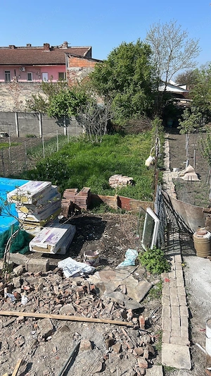 De vanzare casa 2 dormitoare un living baie 60mp plus teren in curte  - imagine 4