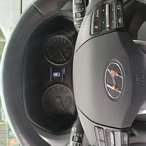 Vand Hyundai i30  fabricație 2022 iulie 1,5 dai 110cp   - imagine 6