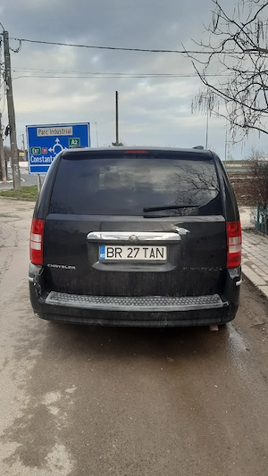 vand Chrysler 2009 cutie automată  - imagine 5