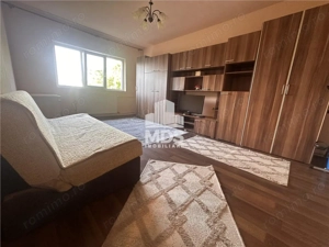 Decomandat, mobilat si utilat la etajul 3