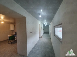 Colt de rai la tara  doua case primitoare livada vie si liniste deplina