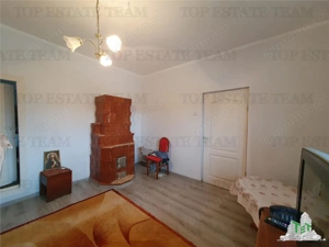 Colt de rai la tara doua case renovate cu baie, livada si vita de vie - imagine 14