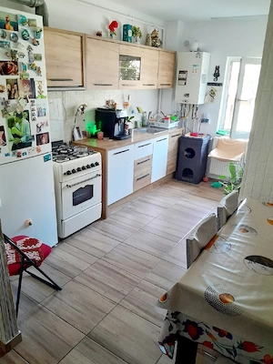 Apartament 3 camere, 61 mp, Apahida   stradă principală, aproape de autobuz