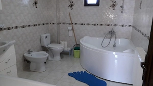 Casă cu etaj, eficienta energetic - imagine 2