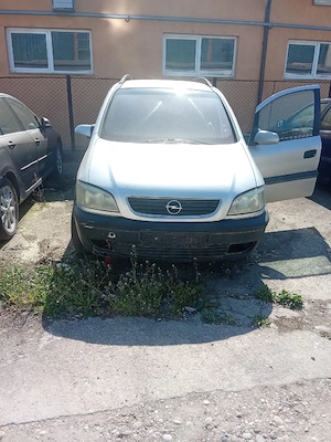Vând Opel Zafira 2001 Motor1.6 - imagine 3