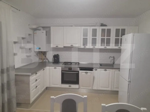 Vilă modernă P+E în Miroslava complet mobilată și utilată  - imagine 8