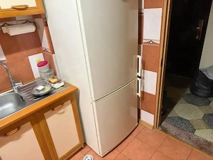 Vand mobila de bucatarie si electrocasnicele