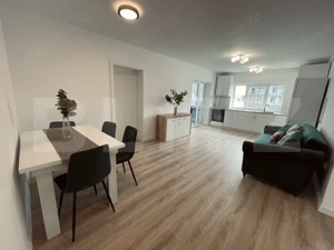 Apartament cu 3 camere, 59 mp, parcare, zona Porii - imagine 2