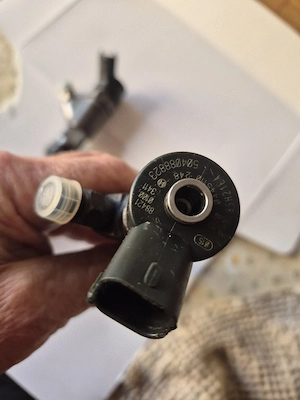 Dz vanzare injecor iveco dayli - imagine 3