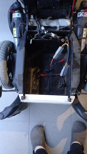 Căruț scaun perssoane cu handicap - imagine 4