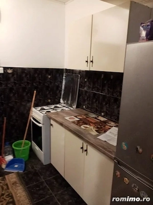 Inchiriez garsoniera in zona Dacia 