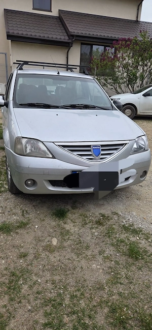 De vânzare Dacia Logan full km reali cauciucuri noi, baterie nou, motor 1.6 16 v preț 3000e neg - imagine 3