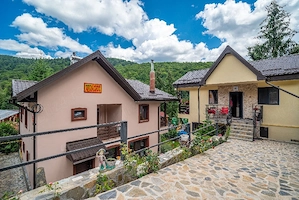 De vanzare Casa de vacanta Bușteni  - imagine 4