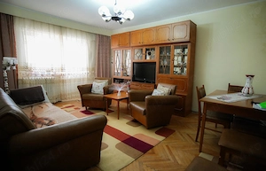 Apartament 4 camere decomandat, Botosani, Bulevardul George Enescu, ultracentral