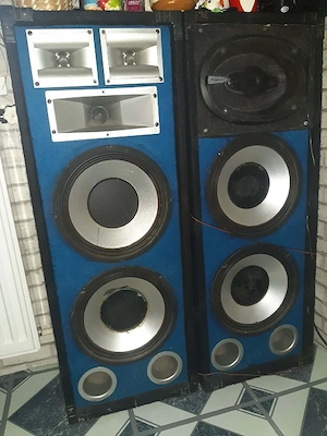 vând pereche boxe pasive tip party-bass 