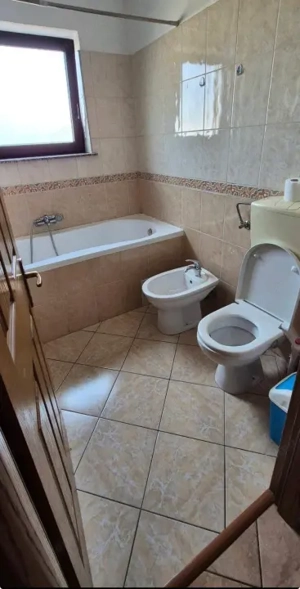 Apartament 2 camere , etaj intermediar, Radauti - imagine 6