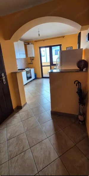 Apartament 2 camere , etaj intermediar, Radauti - imagine 7