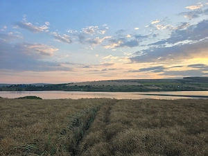 Vand teren la Lipoveni