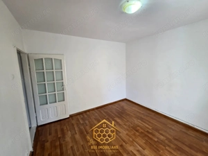 Apartament 3 Camere Decomandat - Spatios - in Zona 1 Mai - imagine 8