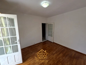 Apartament 3 Camere Decomandat - Spatios - in Zona 1 Mai - imagine 9