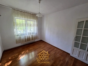 Apartament 3 Camere Decomandat - Spatios - in Zona 1 Mai - imagine 12