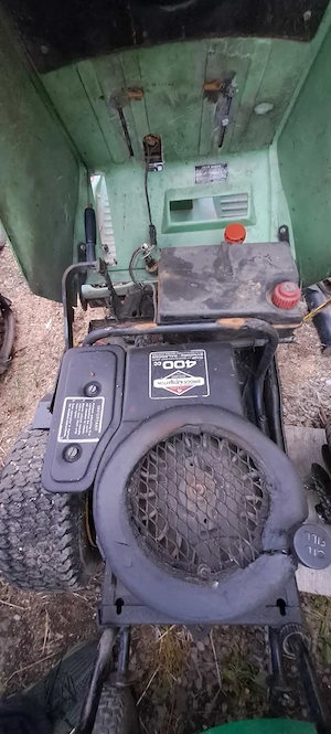 Motor tractoras gazon 