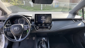 Toyota Corolla 1.8 hibrid 2019 - imagine 6