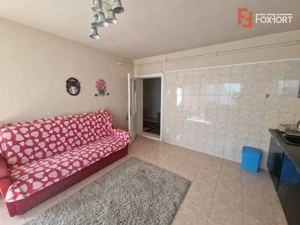 Casa individuala de vanzare cu 7 camere - Recas - imagine 2