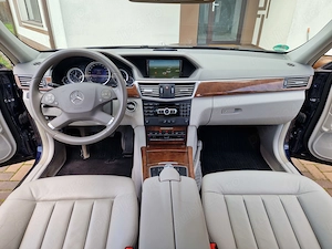 Mercedes E 250 CDI 4 X 4 , IMPECABIL, Istoric complet, RAR efectuat, Import Germania - imagine 4