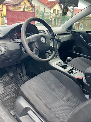 Vand Volkswagen Passat 1.9 TDI 2008 - imagine 9